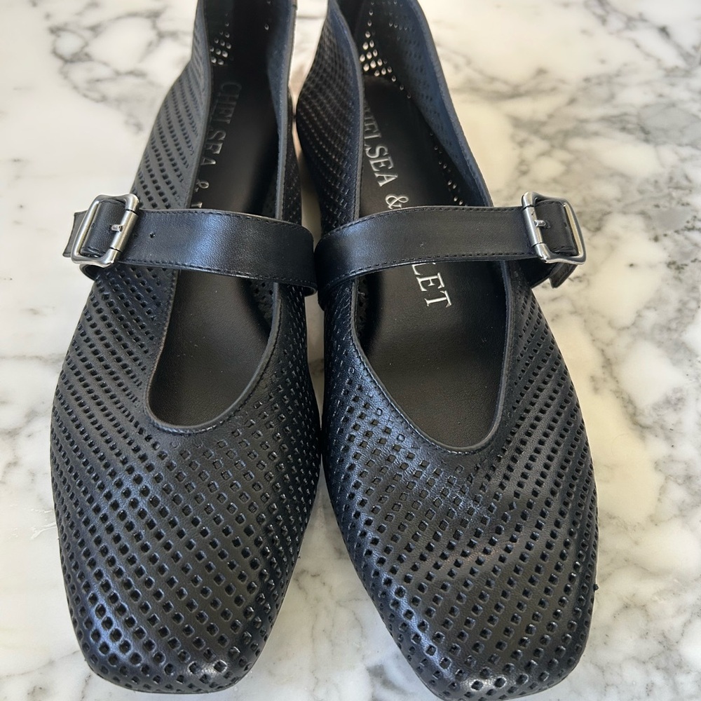 Chelsea & Violet Black Perforated Flats